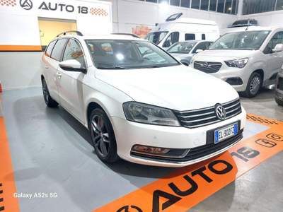 Volkswagen Passat Var. 2.0 TDI Highline BlueM.Tech. Bianco usata CARAVAGGIO