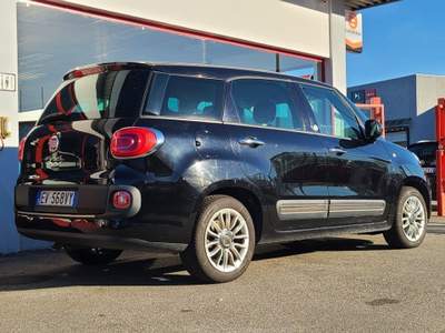 Fiat 500L Living 1.6 Multijet 105 CV Lounge Nero usata Magenta