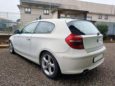 BMW Serie 1 123d 123d 3p Eletta dpf Bianco usata Lomazzo