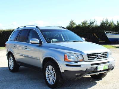 Volvo XC90 2.4 D5 / Automatica / AWD / Executive Grigio usata Roma