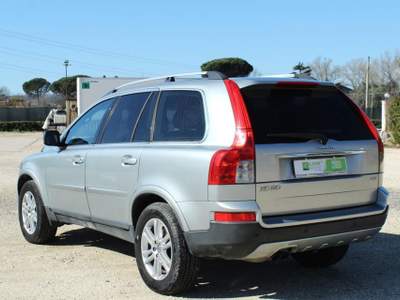 Volvo XC90 2.4 D5 / Automatica / AWD / Executive Grigio usata Roma