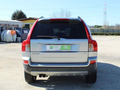 Volvo XC90 2.4 D5 / Automatica / AWD / Executive Grigio usata Roma