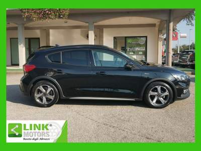 Ford Focus ACTIVE 1.0 EcoBoost 125 CV auto ST-Line Co-Pilot Nero usata Roseto degli Abruzzi