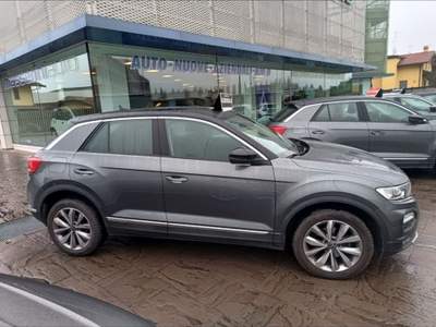 Volkswagen T-Roc 1.0 TSI Style BlueMotion Technology Grigio usata ABBIATEGRASSO