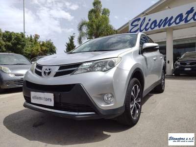 Toyota RAV4  2.0 D-4D 2WD Business Pack Argento usata Modica