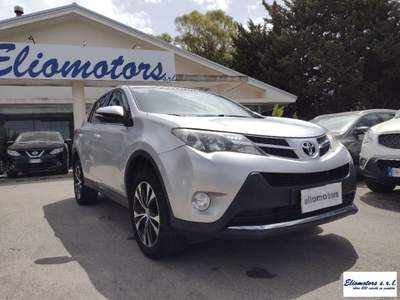 Toyota RAV4  2.0 D-4D 2WD Business Pack Argento usata Modica