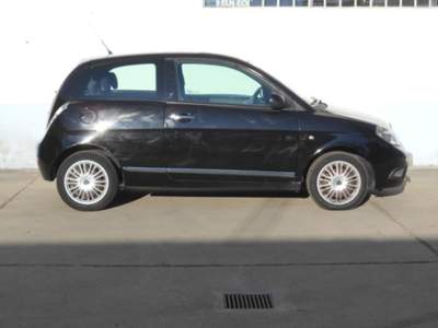Lancia Ypsilon 1.3 MJT 75 CV Platino Nero usata Carignano