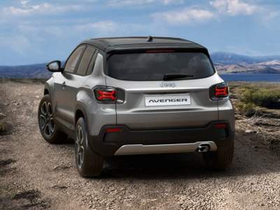Jeep Avenger 1.2 Summit - Tetto + Pelle + Infoteinment - KM0 Grigio usata Nocera Superiore