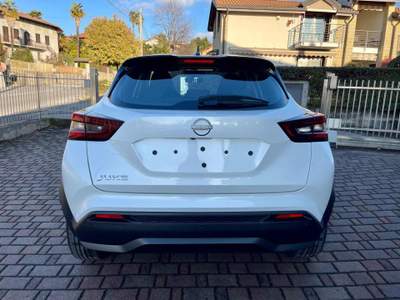 Nissan Juke 1.0 DIG-T 114 CV Acenta - NUOVO Bianco usata Cadrezzate con Osmate