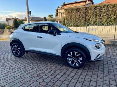 Nissan Juke 1.0 DIG-T 114 CV Acenta - NUOVO Bianco usata Cadrezzate con Osmate