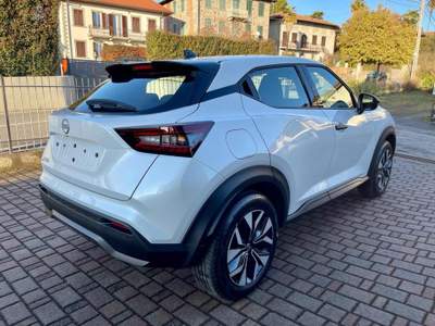 Nissan Juke 1.0 DIG-T 114 CV Acenta - NUOVO Bianco usata Cadrezzate con Osmate