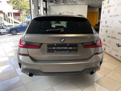 BMW Serie 3 320d d 48V Touring Msport *TETTO Grigio usata Mesagne