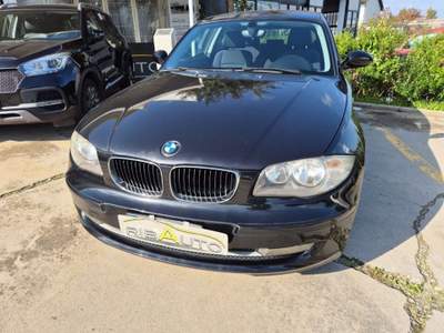 BMW Serie 1 118d d cat 3 porte Futura DPF Nero usata Savigliano