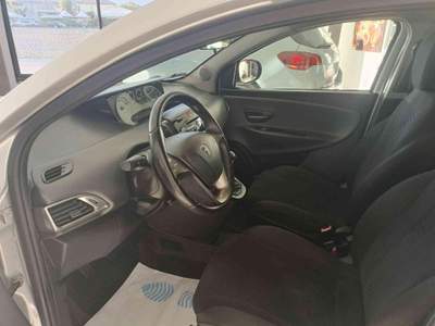 Lancia Ypsilon 1.2 69 CV 5 porte GPL Ecochic Platinum Argento usata Mondolfo