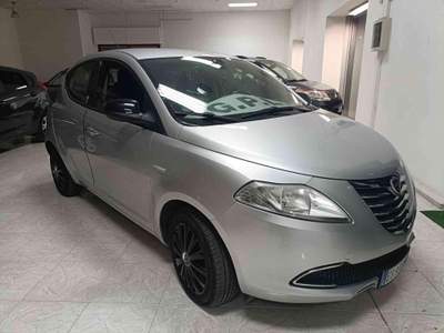 Lancia Ypsilon 1.2 69 CV 5 porte GPL Ecochic Platinum Argento usata Mondolfo