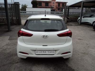 Hyundai i20 1.4 CRDi 5 porte Comfort Bianco usata Giugliano in Campania