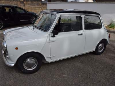 Innocenti Mini MK2 VETRO SCORREVOLE Grigio usata Putignano