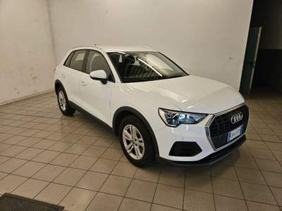 Audi Q3 35 TFSI S tronic Business Bianco usata Eupilio