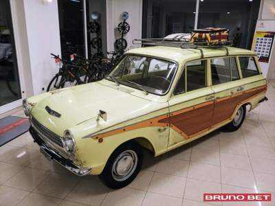 Ford A Consul Cortina Estate De Luxe 1.2 Conservata Giallo usata Pieve di Soligo