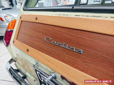 Ford A Consul Cortina Estate De Luxe 1.2 Conservata Giallo usata Pieve di Soligo