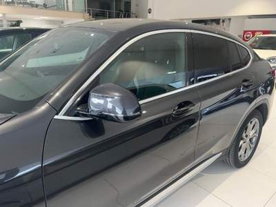 BMW X4 xDrive20d xLine Nero usata Nicosia