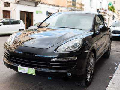 Porsche Cayenne 3.0 Diesel Nero usata Grottaglie