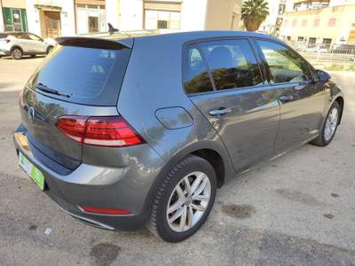 Volkswagen Golf 1.6 TDI 115CV DSG 5p. Business BlueMotion Technolo Grigio usata Agrigento