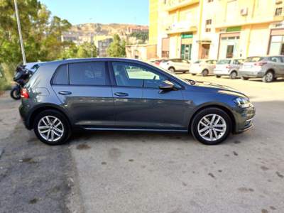 Volkswagen Golf 1.6 TDI 115CV DSG 5p. Business BlueMotion Technolo Grigio usata Agrigento