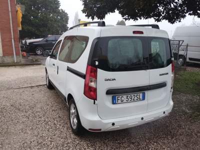 Dacia Dokker 1.5 dCi 8V 90CV Start&Stop Serie Speciale Family Bianco usata Ferrara
