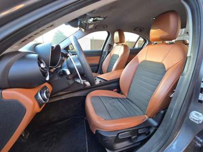 Alfa Romeo Giulia 2.2 Turbodiesel 180 CV Business Sport E6b Grigio usata Cava Manara
