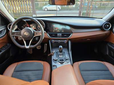 Alfa Romeo Giulia 2.2 Turbodiesel 180 CV Business Sport E6b Grigio usata Cava Manara