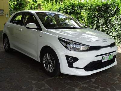 Kia Rio 1.0 T-GDi 100 CV MHEV iMT Style Bianco usata Castel Maggiore