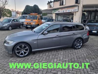BMW Serie 3 318d d 2.0 143CV cat Touring Attiva Nero usata Solbiate Olona