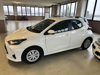 Toyota Yaris 1.5 Hybrid 5 porte Active Bianco usata Novellara