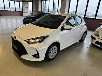 Toyota Yaris 1.5 Hybrid 5 porte Active Bianco usata Novellara