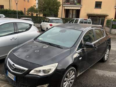 Opel Astra ok neopatentati  Nero usata Orvieto