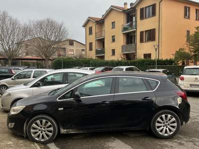 Opel Astra ok neopatentati  Nero usata Orvieto