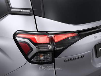 Subaru Forester STYLE e-BOXER 2.0 CVT AUTOMATICA Verde usata Firenze
