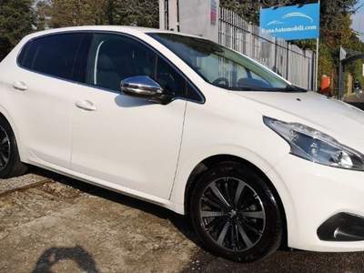 Peugeot 208 5 porte Allure NeoPatentati Bianco usata Corbetta