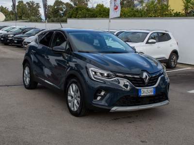 Renault Captur Full Hybrid E-Tech 145 CV Zen Blu/Azzurro usata Fondi