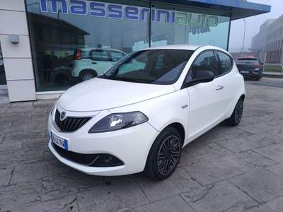 Lancia Ypsilon Ypsilon 1.0 firefly hybrid Gold  Prezzo Promo Bianco usata Abbiategrasso