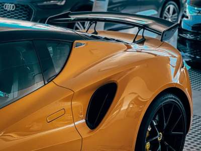 Lotus Emira V6 400 HP AUTO TOUR CHASSIS Giallo usata Dormelletto