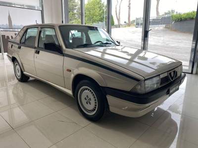 Alfa Romeo 75 2.0i Twin Spark Grigio usata Ripalimosani