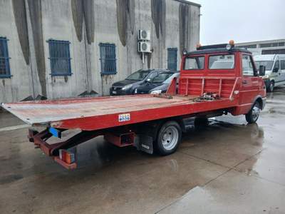 Iveco Daily carroattrezzi 35.10 Rosso usata Pieve Emanuele