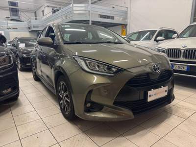Toyota Yaris 1.5 Hybrid 5 porte Trend  *UNICO PROPRIETARIO* Oro usata COLOGNO MONZESE