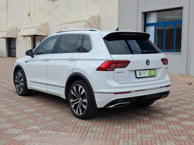 Volkswagen Tiguan 2.0 TDI SCR DSG 4MOTION ADVANCED R-LINE Bianco usata Sassari