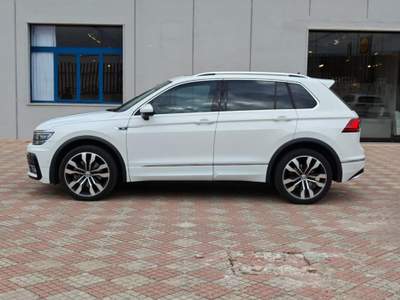 Volkswagen Tiguan 2.0 TDI SCR DSG 4MOTION ADVANCED R-LINE Bianco usata Sassari