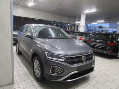 Volkswagen T-Roc 1.0 TSI Life Led Apple & Android Auto Grigio usata Piacenza