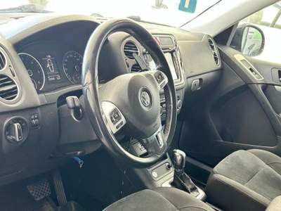 Volkswagen Tiguan 2.0 TDI DPF 4MOTION DSG R-Line Verde usata ROSARNO