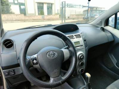 Toyota Yaris 1.4 D-4D DPF 3 porte Nero usata Canino